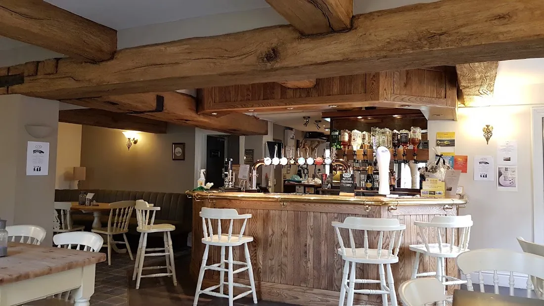 Hare & Hounds Pub & Old Butchers Cafe